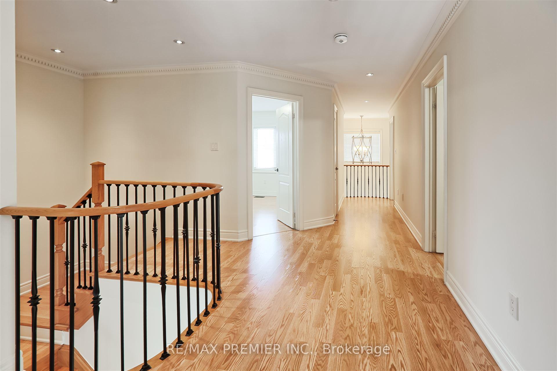 Photo 20 of 50 Basilica Drive, Vaughan, Vellore Village — HOMEH