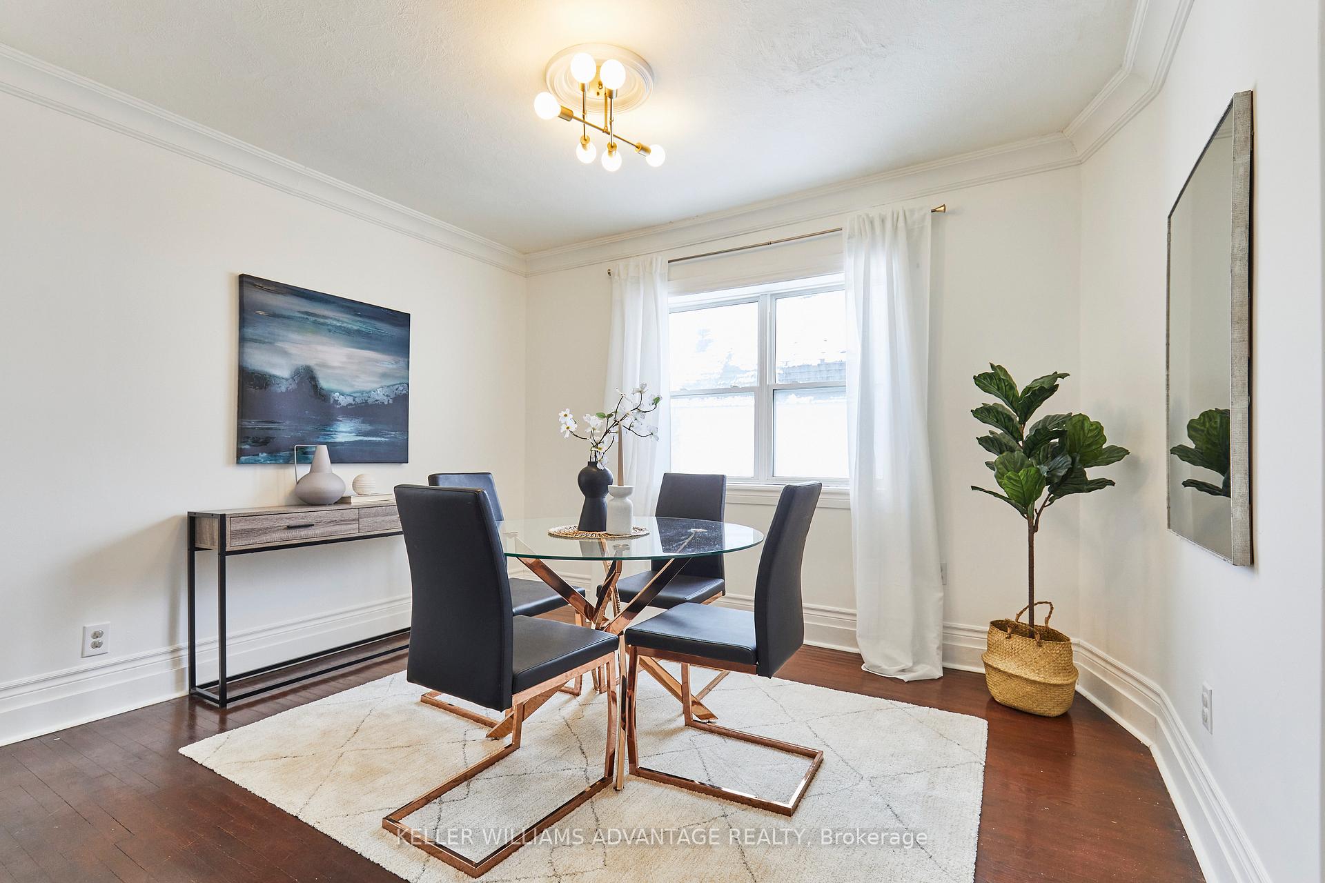 Photo 8 of 25 Henry Street, Barrie, Queen's Park — HOMEH