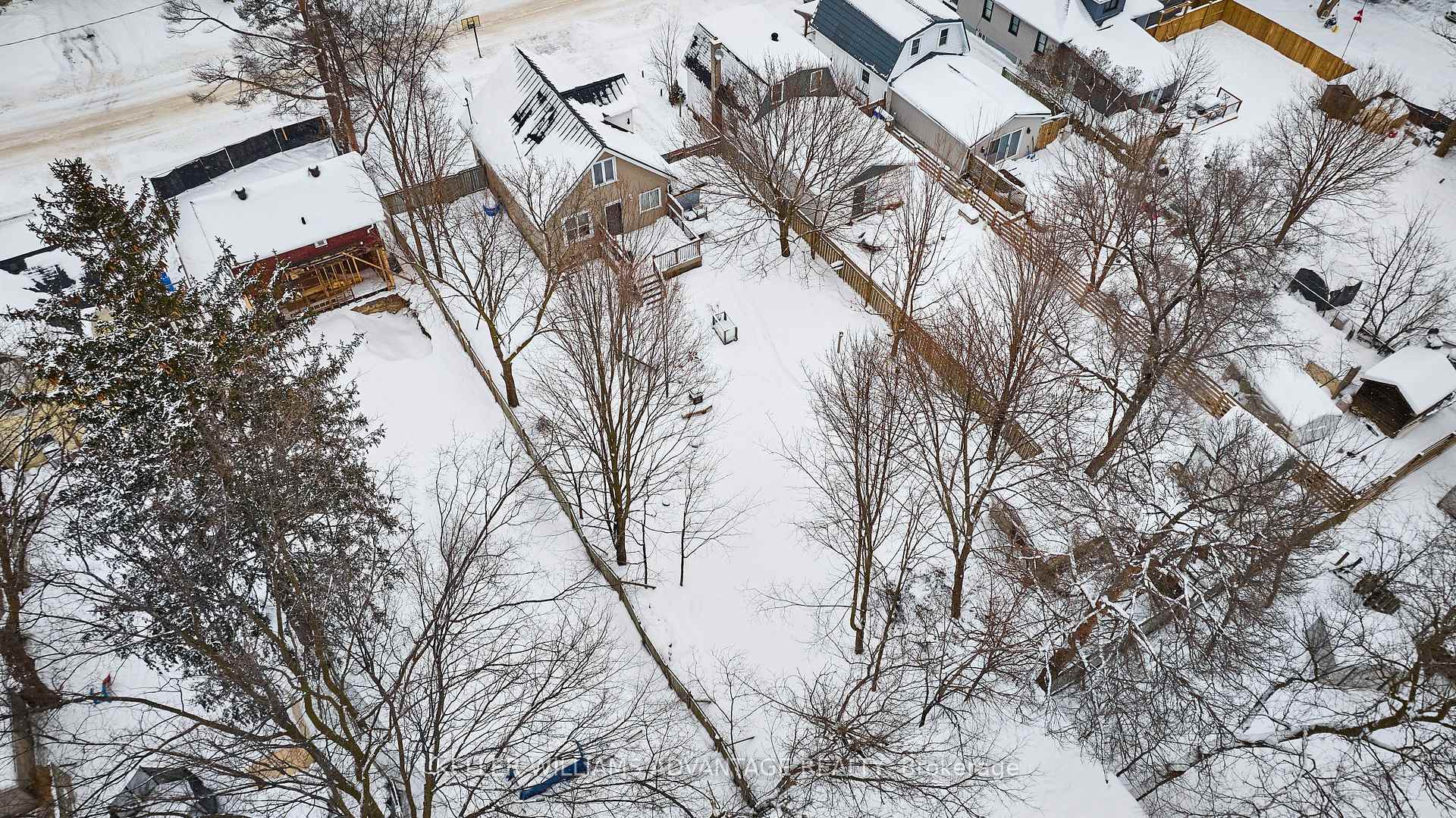 Photo 36 of 25 Henry Street, Barrie, Queen's Park — HOMEH