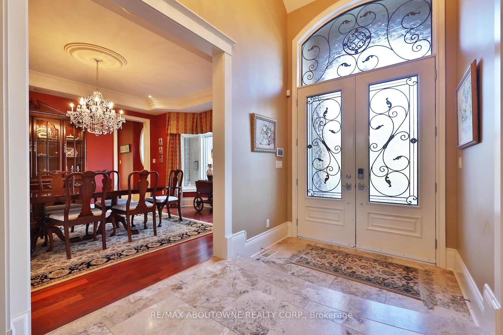 Photo 4 of 4318 Lakeshore Road, Burlington, Shoreacres — HOMEH