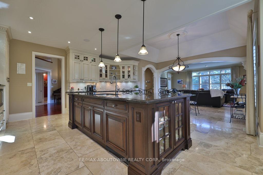 Photo 10 of 4318 Lakeshore Road, Burlington, Shoreacres — HOMEH