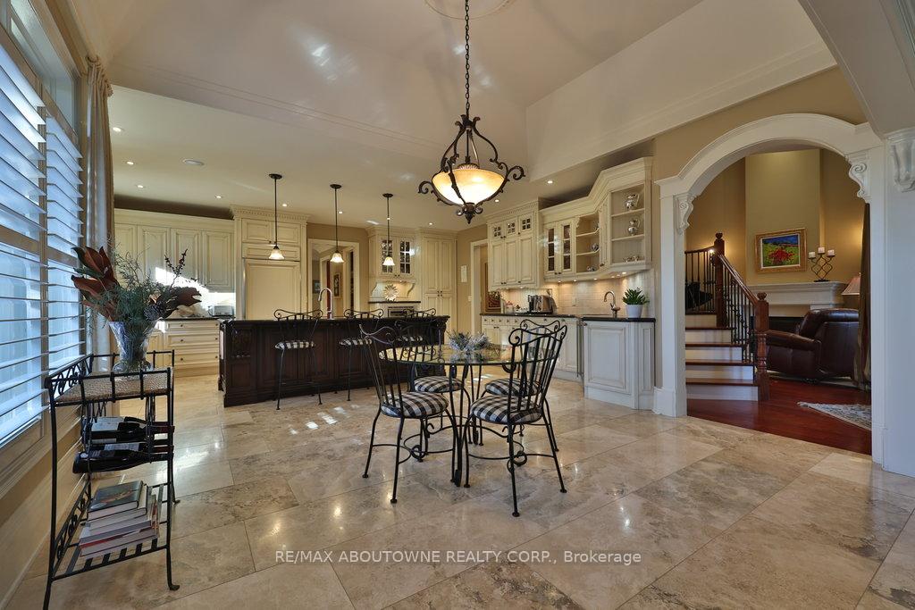Photo 14 of 4318 Lakeshore Road, Burlington, Shoreacres — HOMEH