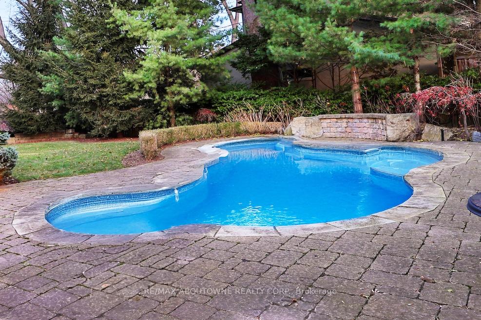 Photo 36 of 4318 Lakeshore Road, Burlington, Shoreacres — HOMEH