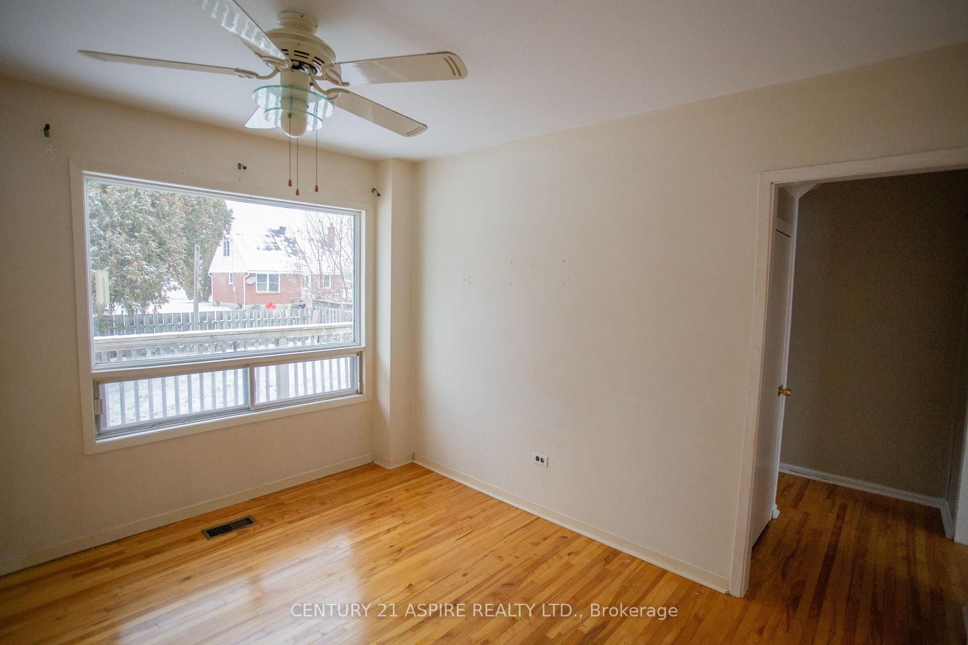 Photo 7 of 124 Third Avenue, Arnprior — HOMEH