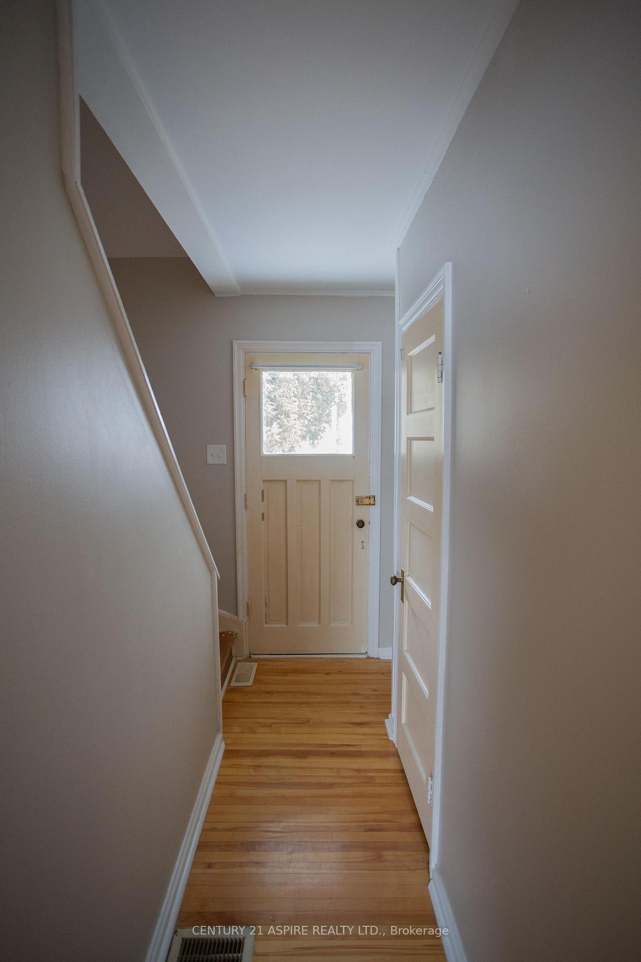 Photo 11 of 124 Third Avenue, Arnprior — HOMEH