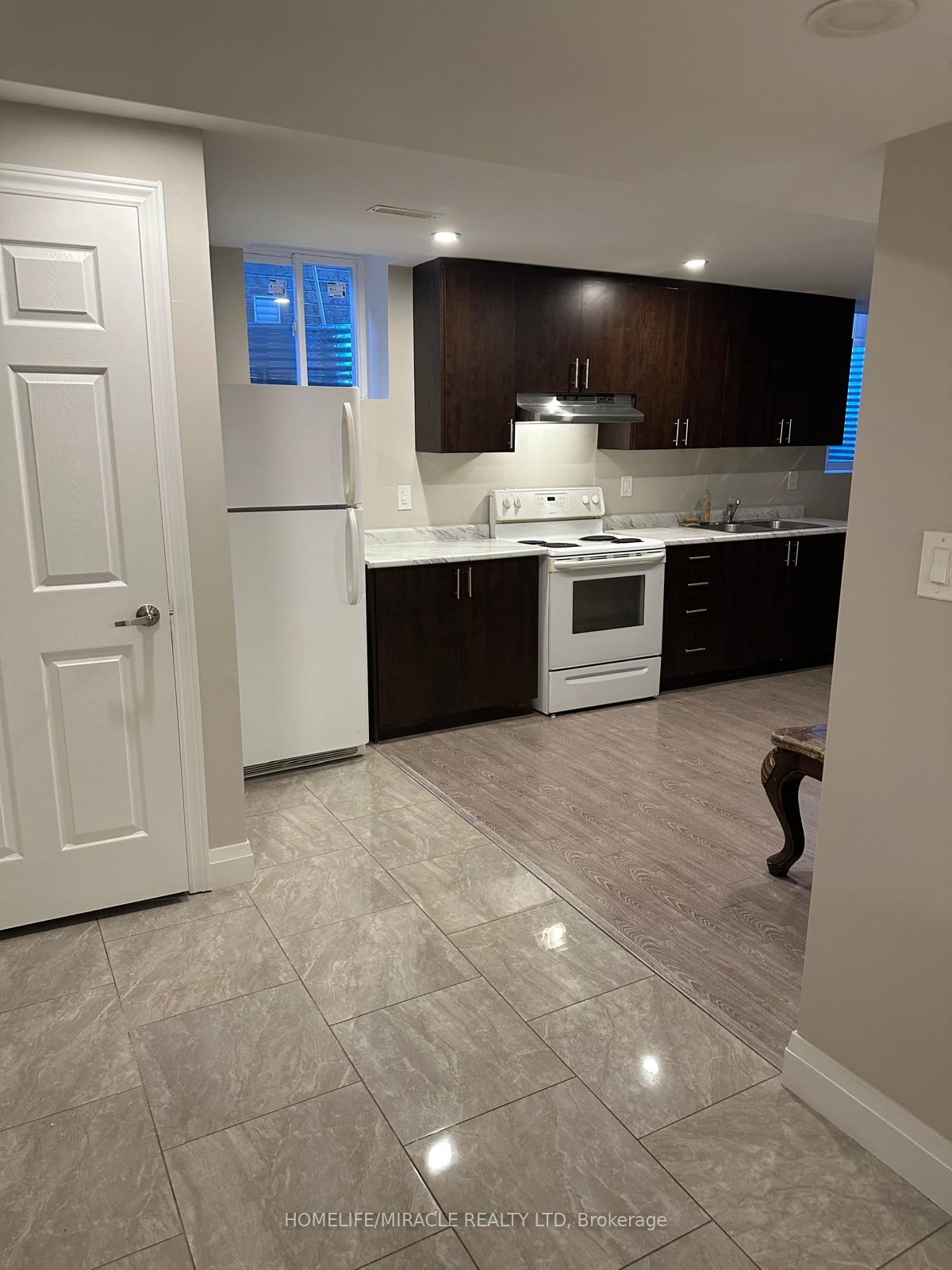 Photo 6 of 14 Bakersfield Road, Brampton, Vales of Castlemore — HOMEH