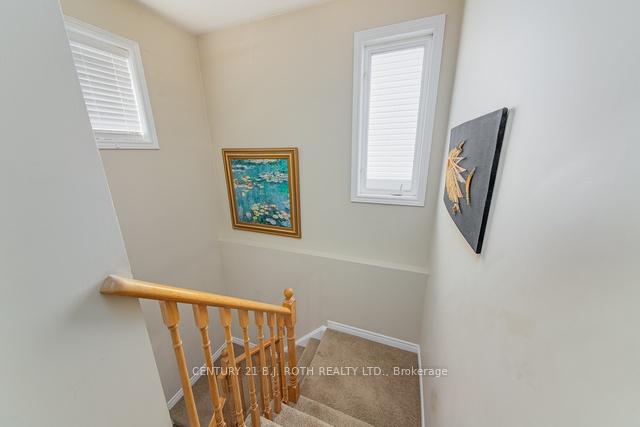 Photo 13 of 43 Heritage Court, Barrie, Painswick South — HOMEH