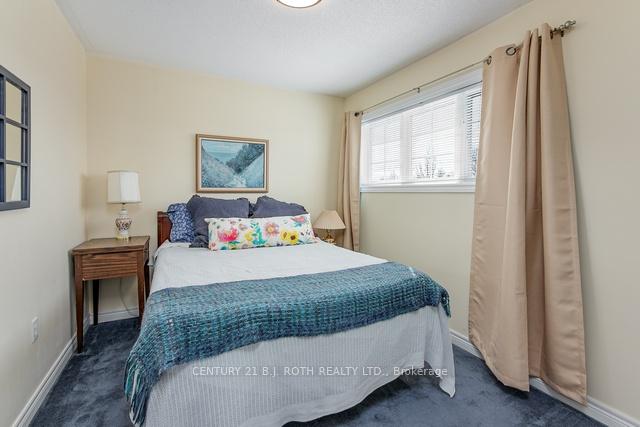 Photo 16 of 43 Heritage Court, Barrie, Painswick South — HOMEH