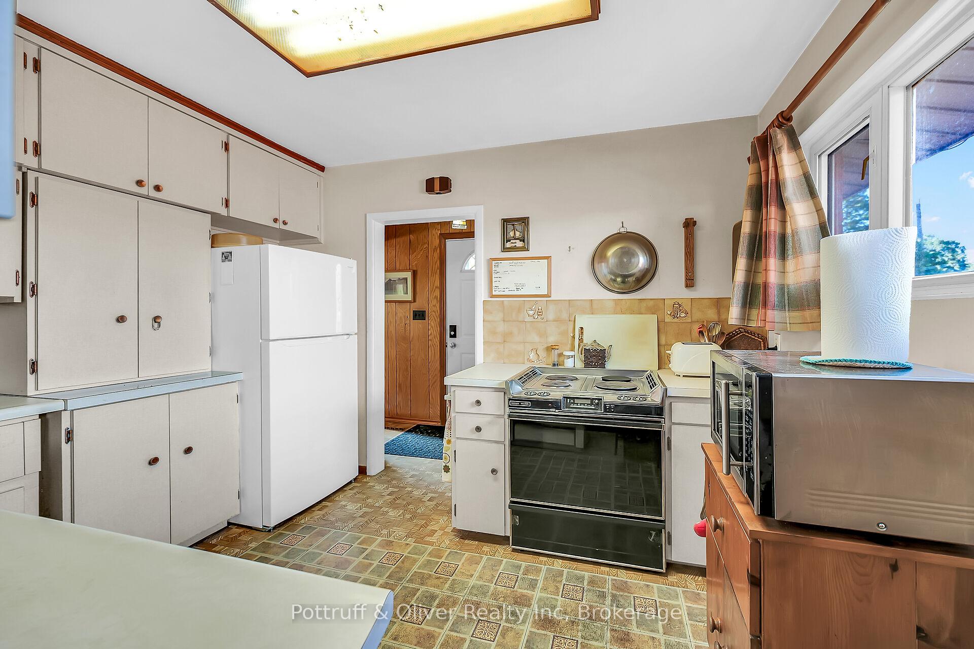 Photo 12 of 29 Gildea Street, Hamilton, Burkholme — HOMEH