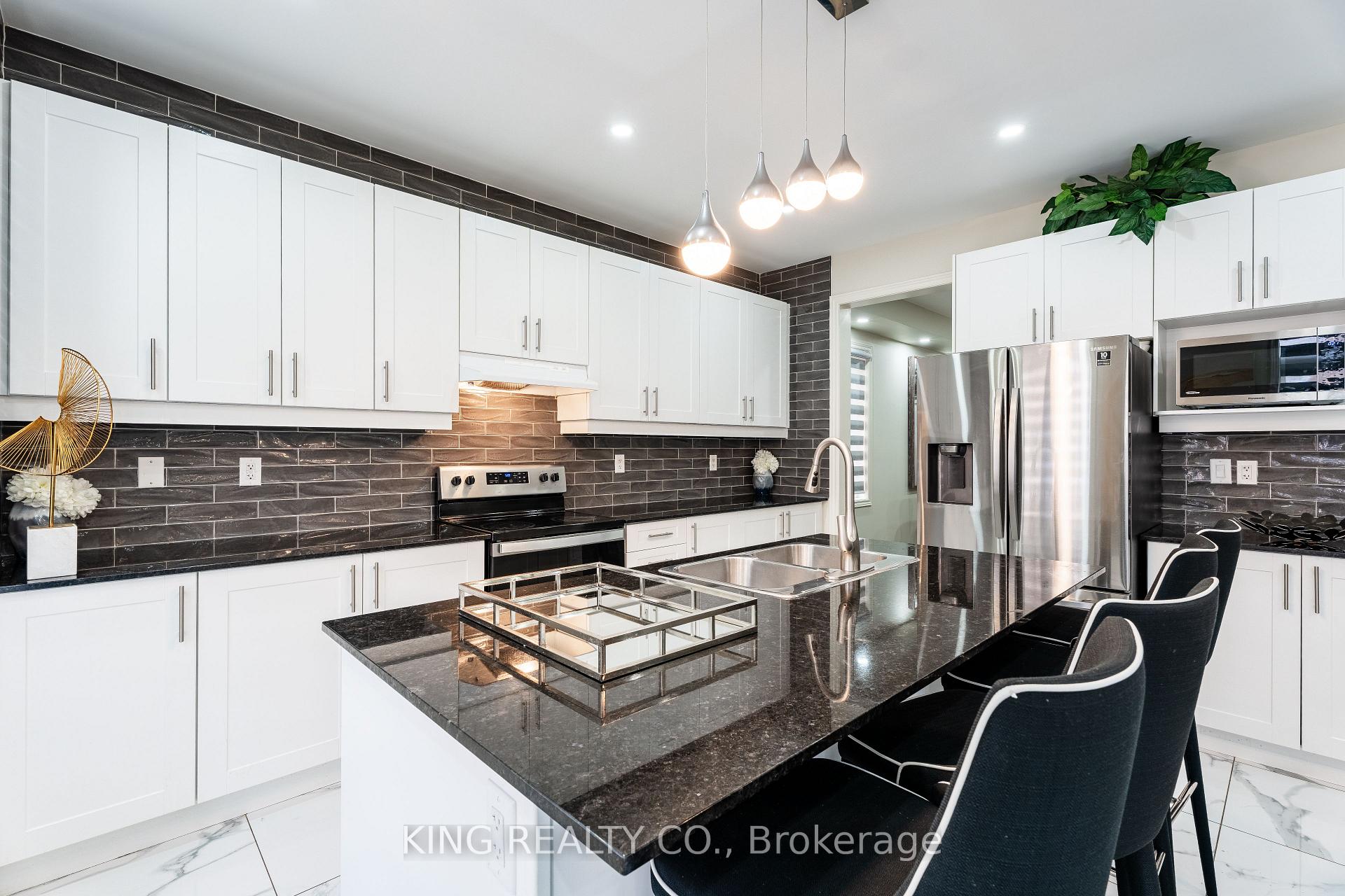 Photo 9 of 555 Veterans Drive, Brampton, Northwest Brampton — HOMEH