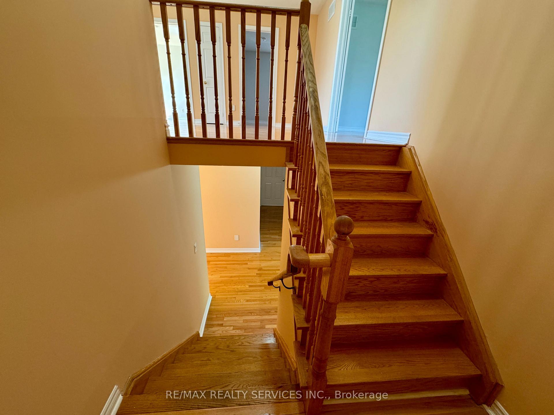 Photo 18 of 53 Echoridge Drive, Brampton, Fletcher's Meadow — HOMEH