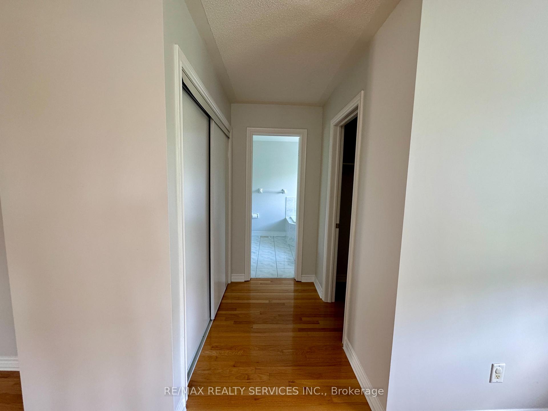 Photo 24 of 53 Echoridge Drive, Brampton, Fletcher's Meadow — HOMEH