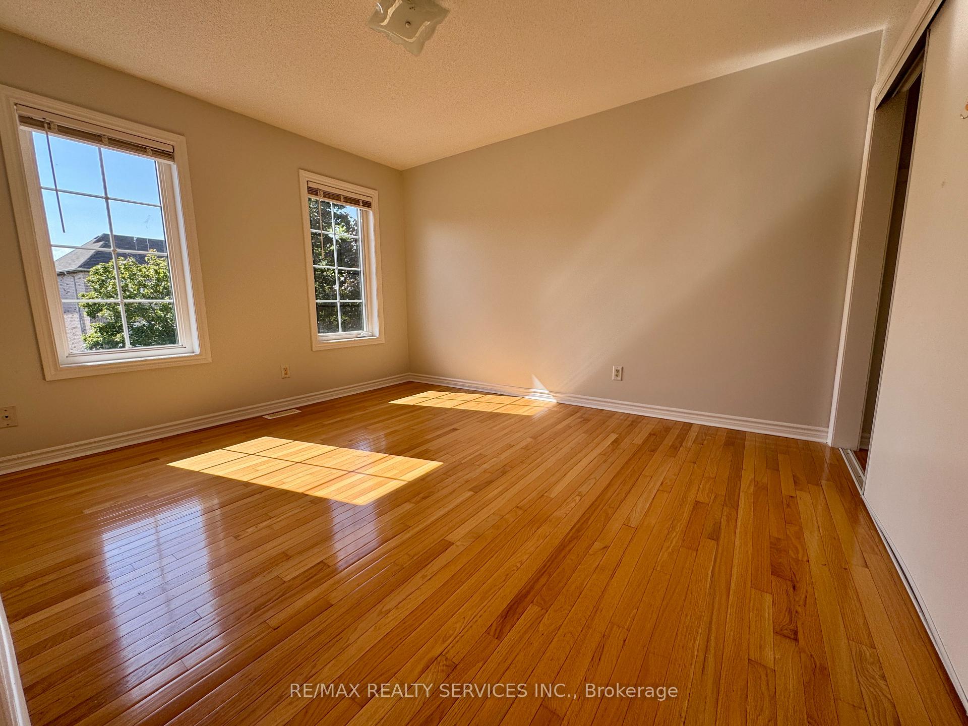 Photo 31 of 53 Echoridge Drive, Brampton, Fletcher's Meadow — HOMEH