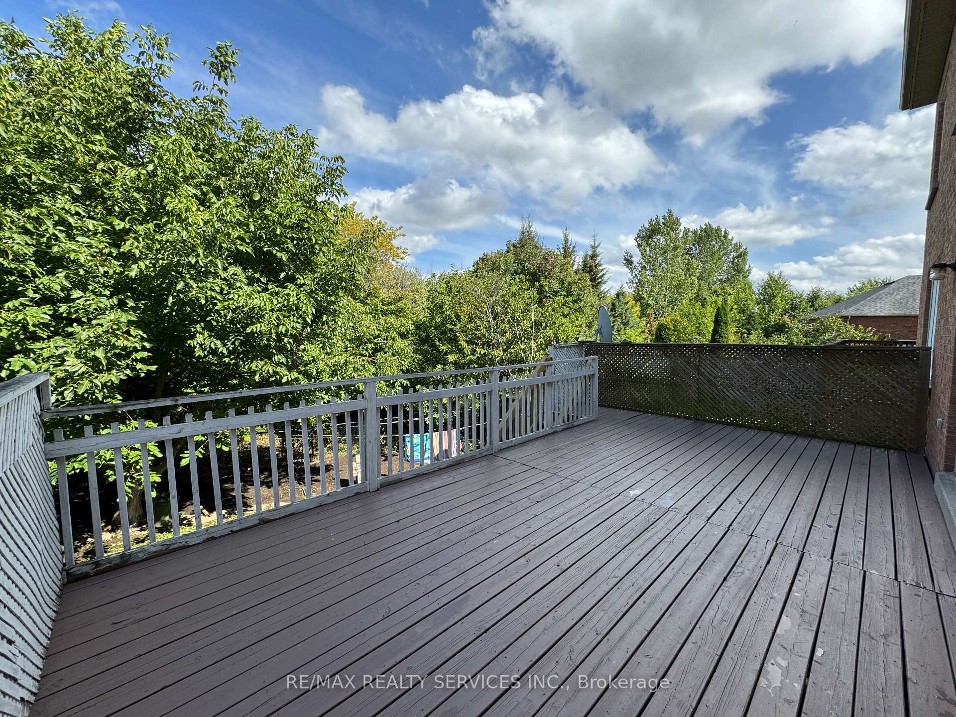Photo 38 of 53 Echoridge Drive, Brampton, Fletcher's Meadow — HOMEH