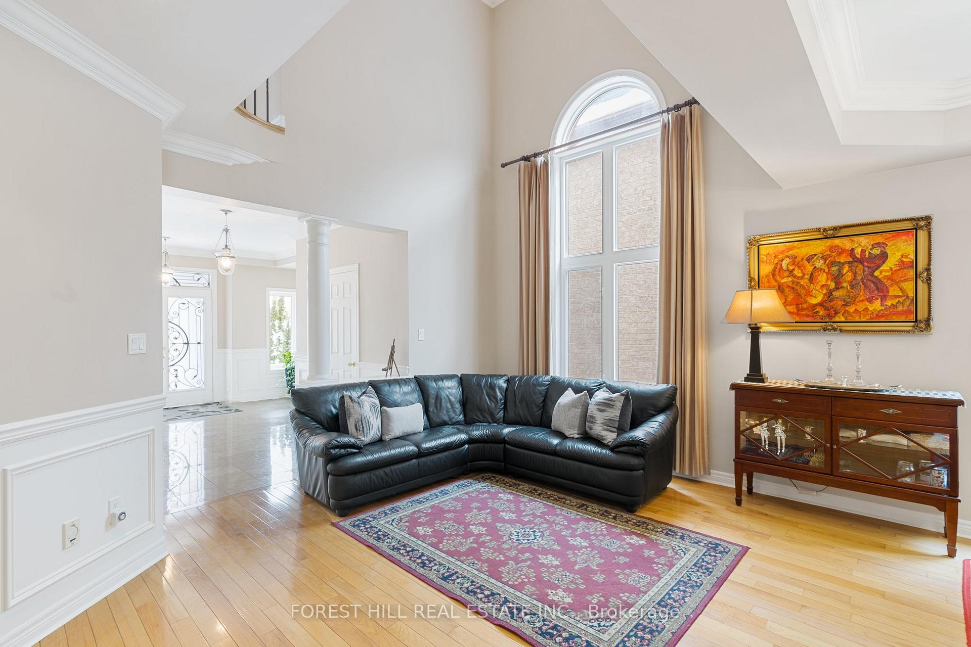 Photo 3 of 43 Chopin Boulevard, Vaughan, Patterson — HOMEH