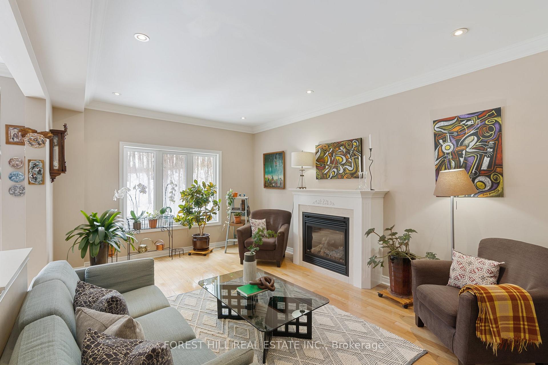 Photo 9 of 43 Chopin Boulevard, Vaughan, Patterson — HOMEH
