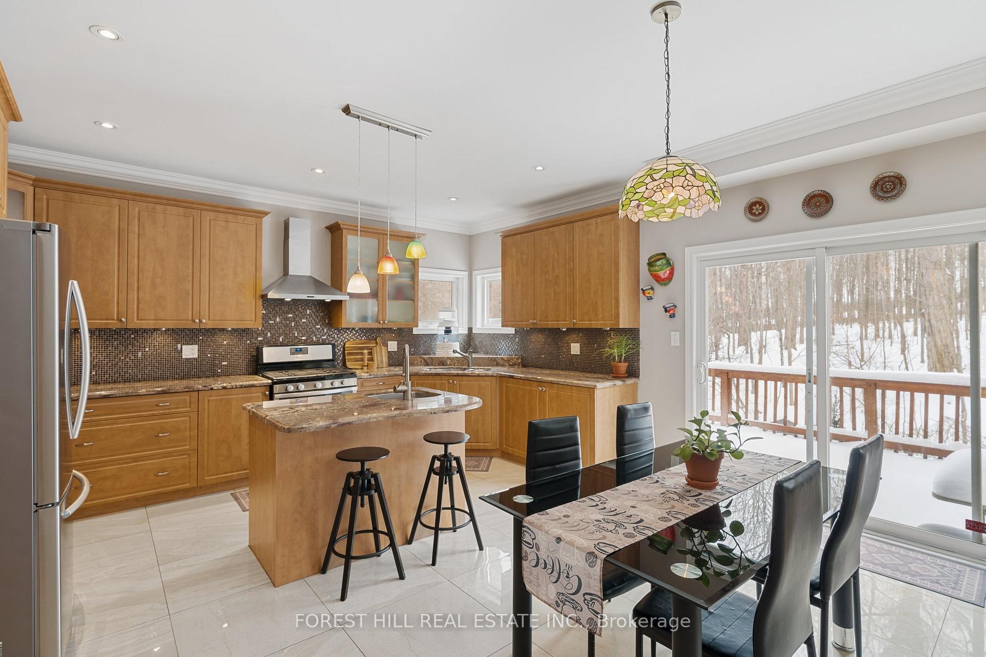 Photo 13 of 43 Chopin Boulevard, Vaughan, Patterson — HOMEH
