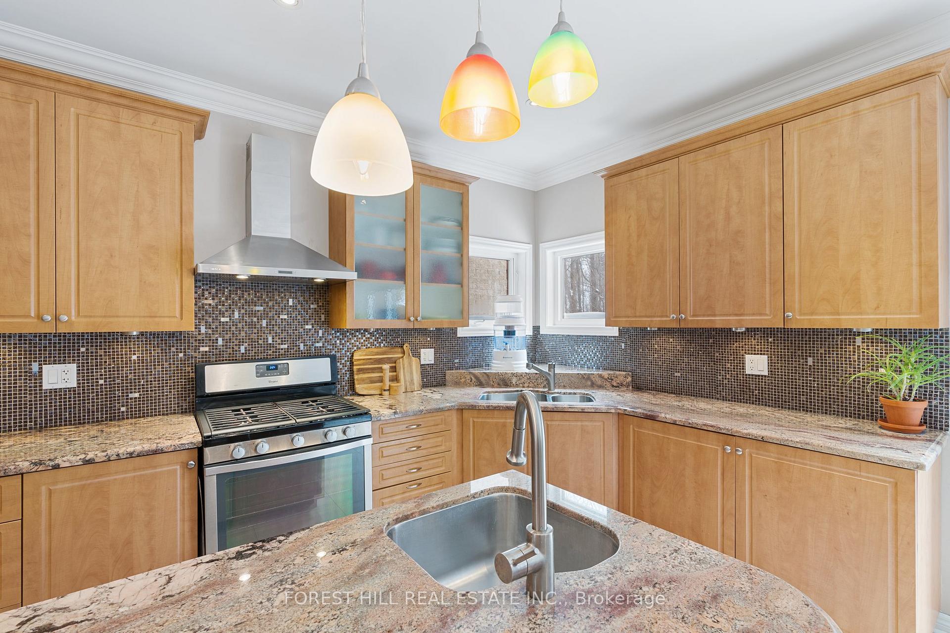 Photo 16 of 43 Chopin Boulevard, Vaughan, Patterson — HOMEH