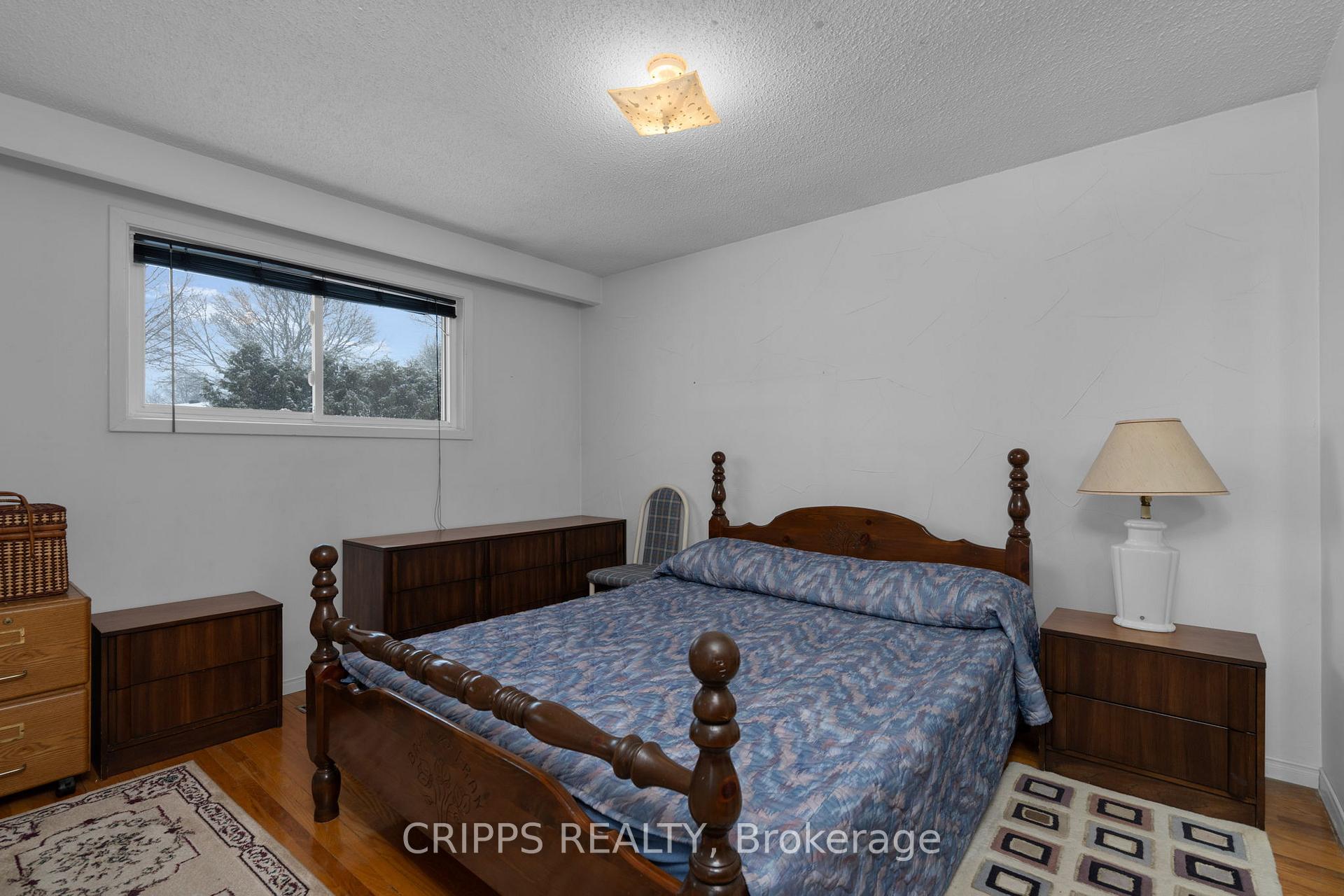 Photo 15 of 6 Lonsdale Place, Barrie, Grove East — HOMEH