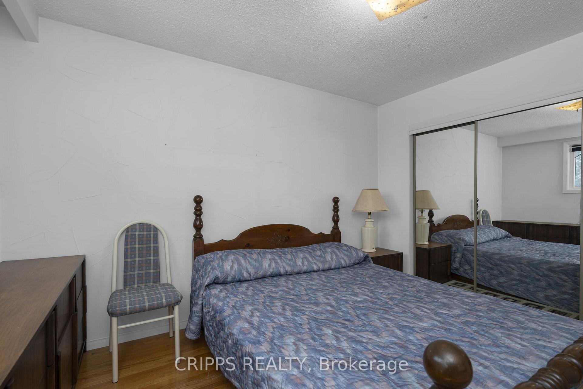 Photo 16 of 6 Lonsdale Place, Barrie, Grove East — HOMEH