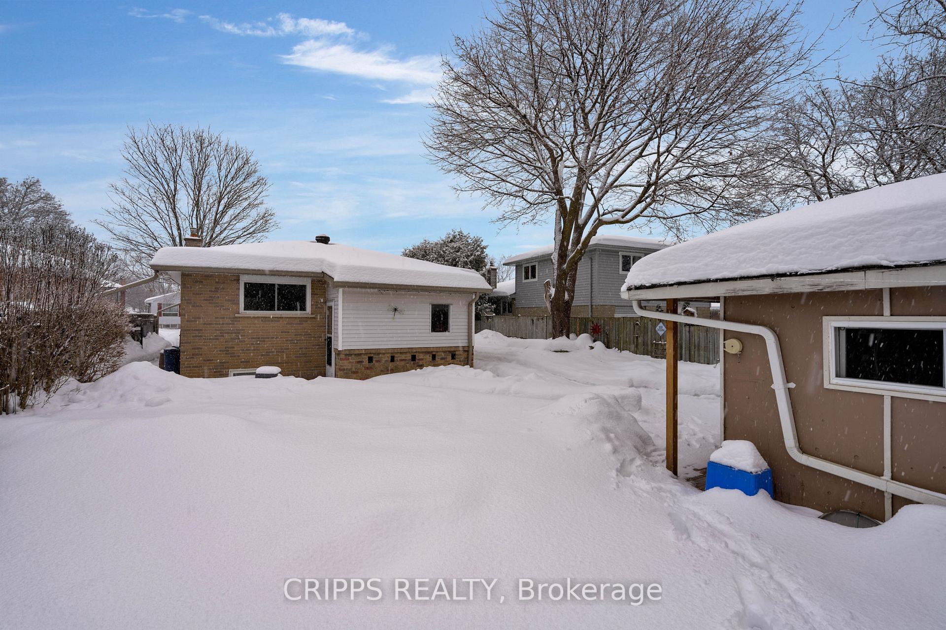 Photo 31 of 6 Lonsdale Place, Barrie, Grove East — HOMEH