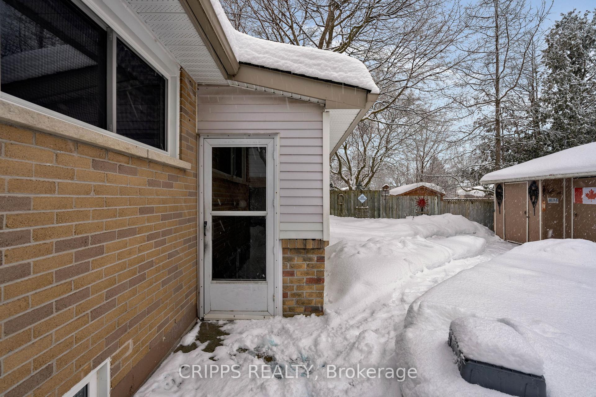 Photo 35 of 6 Lonsdale Place, Barrie, Grove East — HOMEH