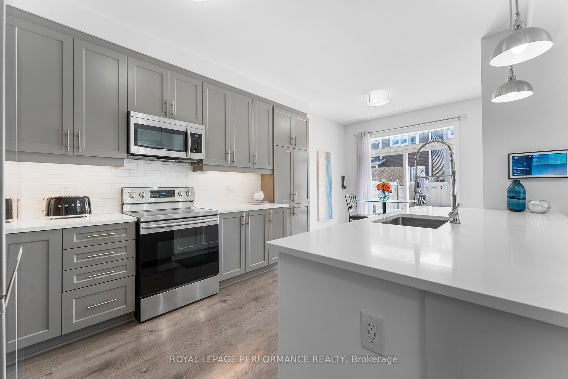 Photo 12 of 554 Millars Sound Way, Ottawa, Barrhaven - Half Moon Bay — HOMEH