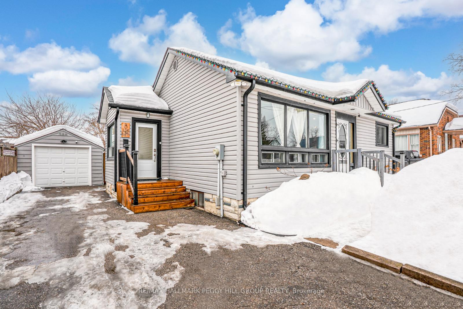 Photo 1 of 8 Boys Street N, Barrie, Queen's Park — HOMEH