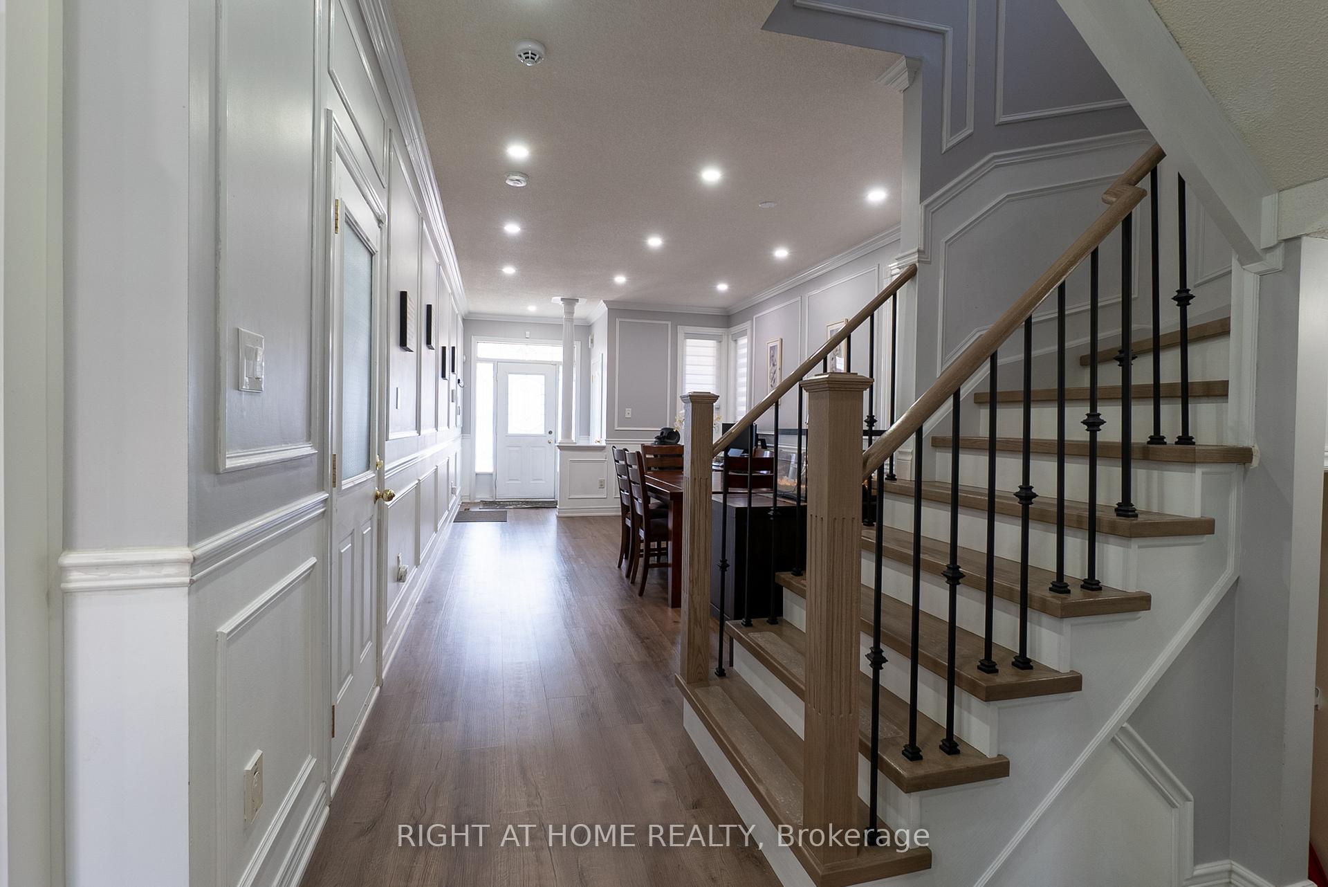 Photo 14 of 20 Daiseyfield Crescent, Vaughan, Vellore Village — HOMEH