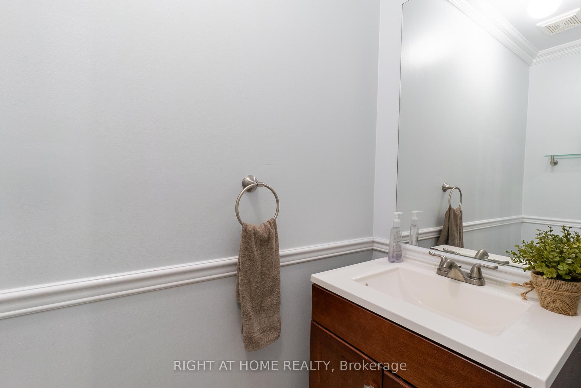 Photo 20 of 20 Daiseyfield Crescent, Vaughan, Vellore Village — HOMEH