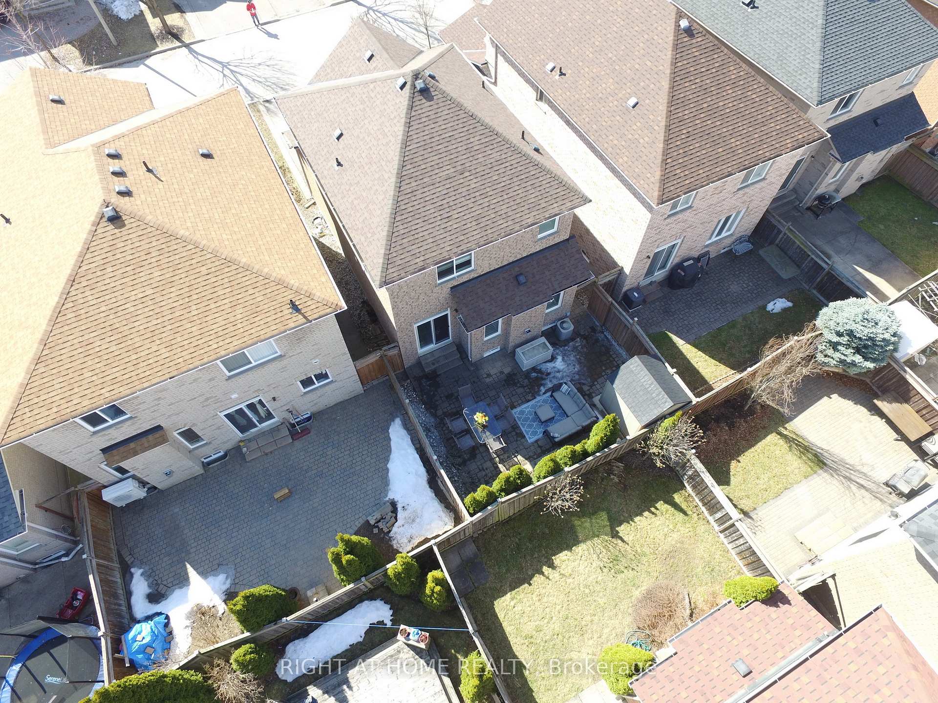Photo 42 of 20 Daiseyfield Crescent, Vaughan, Vellore Village — HOMEH