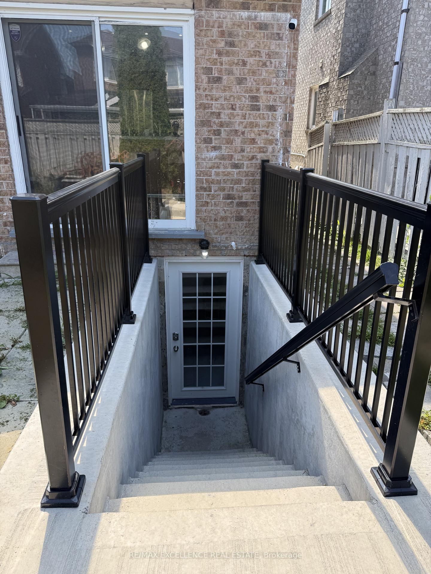 Photo 1 of 37 Rocky Mountain Crescent, Brampton, Sandringham-Wellington — HOMEH