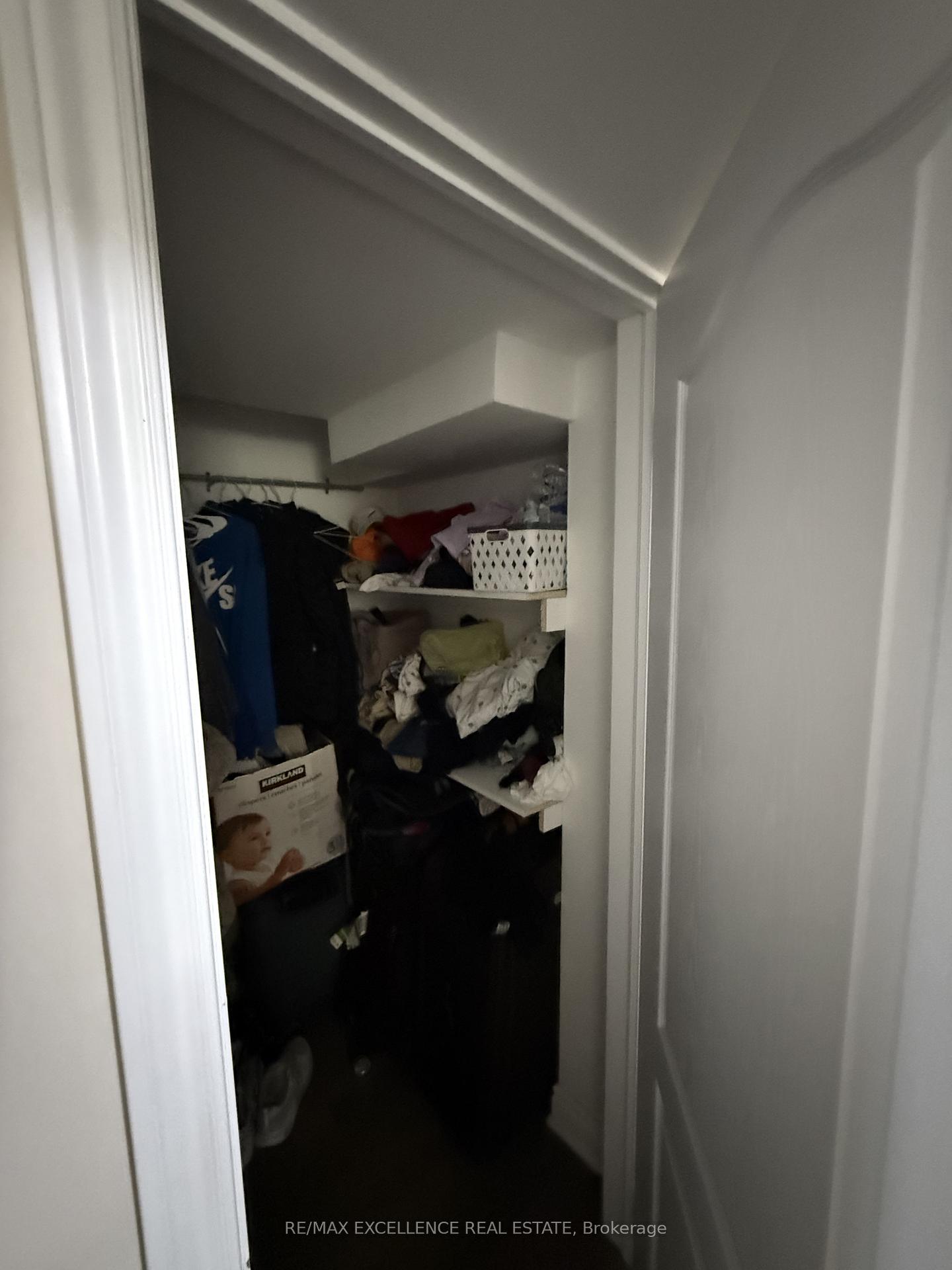 Photo 8 of 37 Rocky Mountain Crescent, Brampton, Sandringham-Wellington — HOMEH