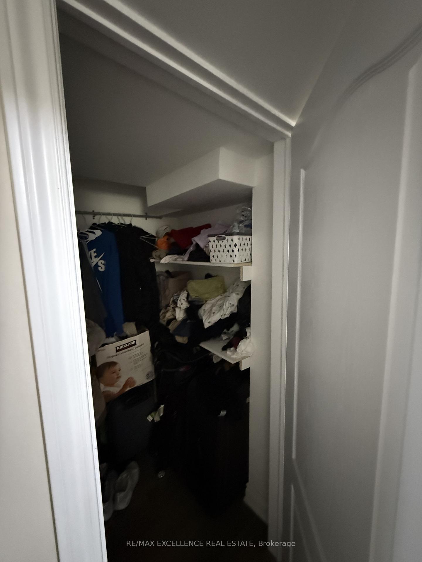 Photo 9 of 37 Rocky Mountain Crescent, Brampton, Sandringham-Wellington — HOMEH