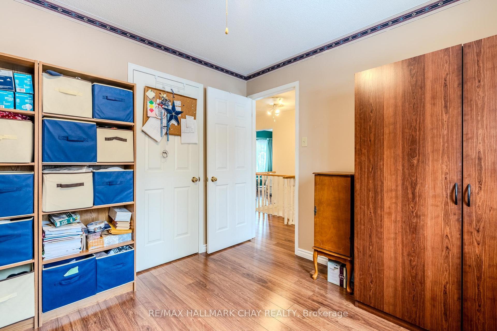 Photo 18 of 33 Irwin Drive, Barrie, Northwest — HOMEH