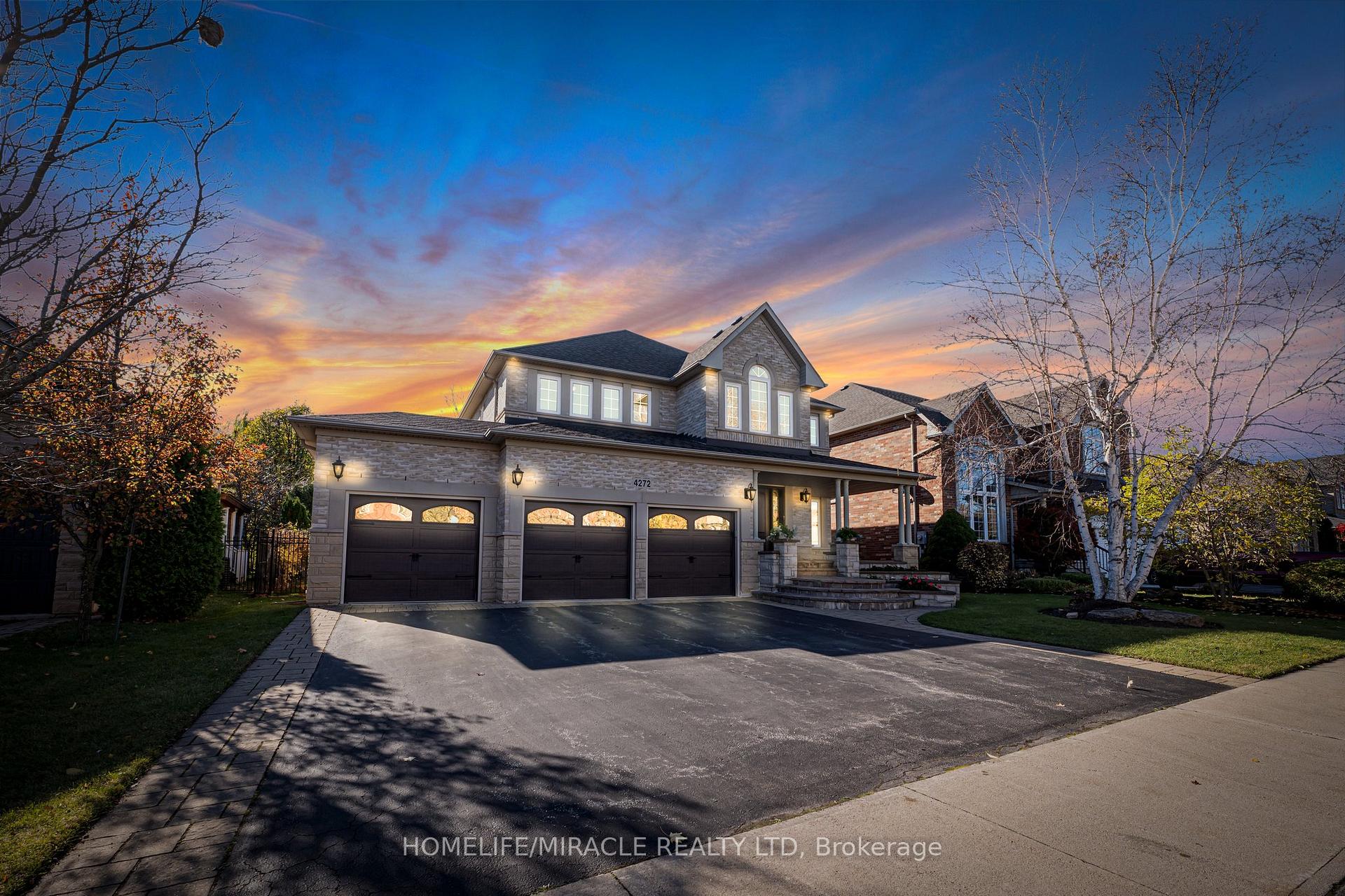 Front of 4272 Clubview Drive