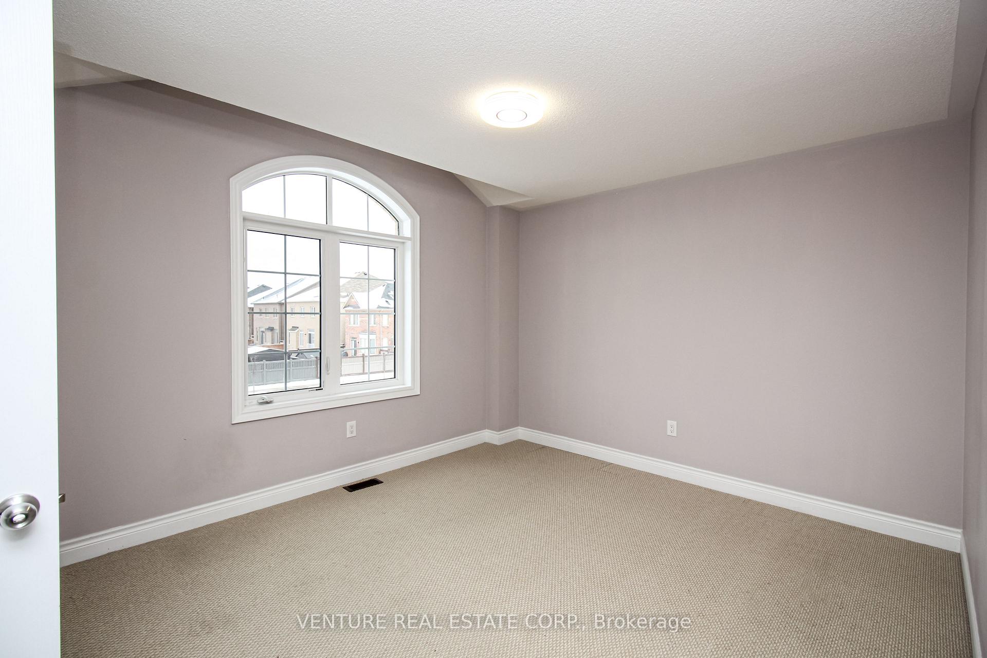 Photo 21 of 532 Mactier Drive, Vaughan, Kleinburg — HOMEH