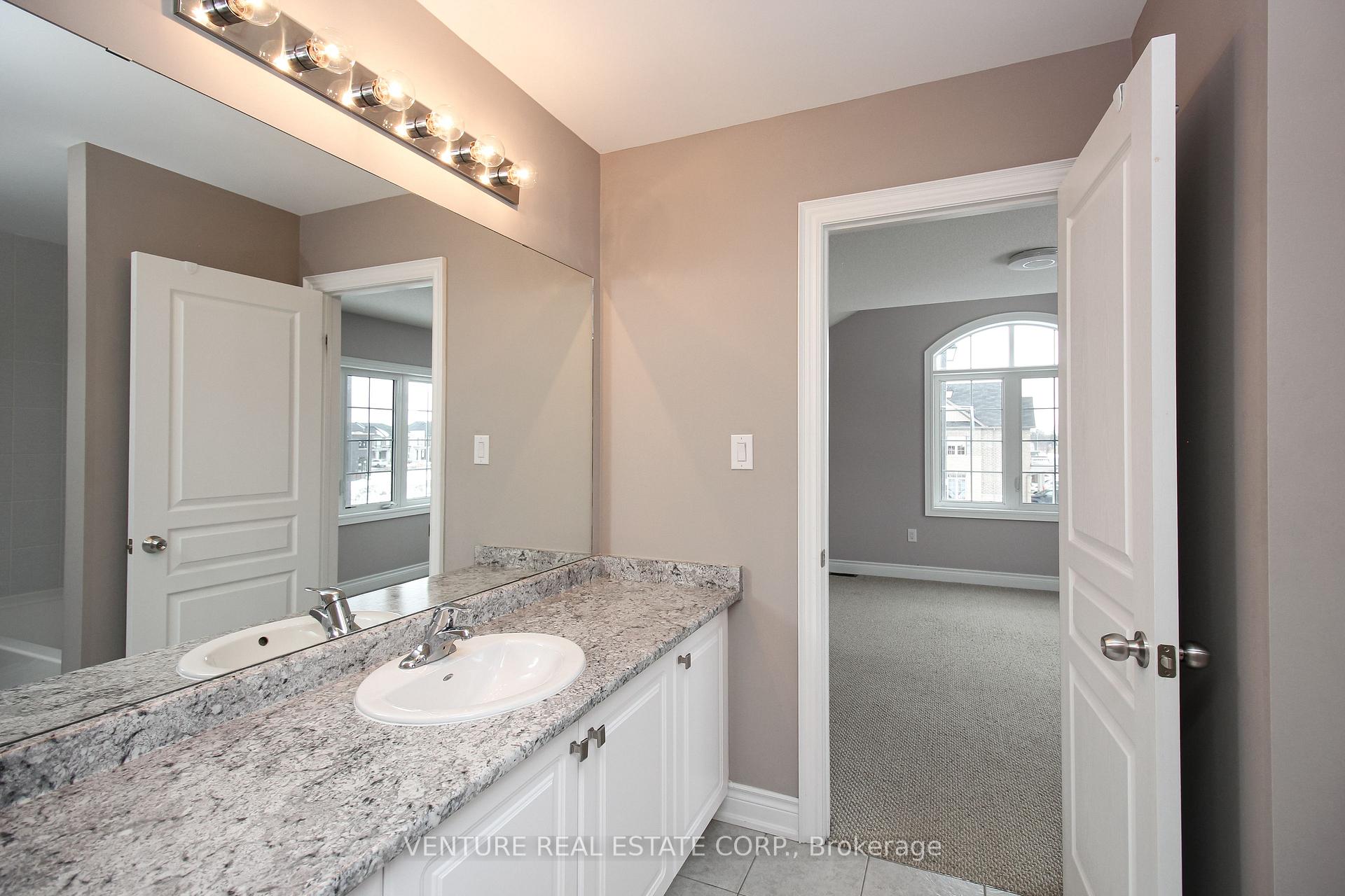 Photo 23 of 532 Mactier Drive, Vaughan, Kleinburg — HOMEH
