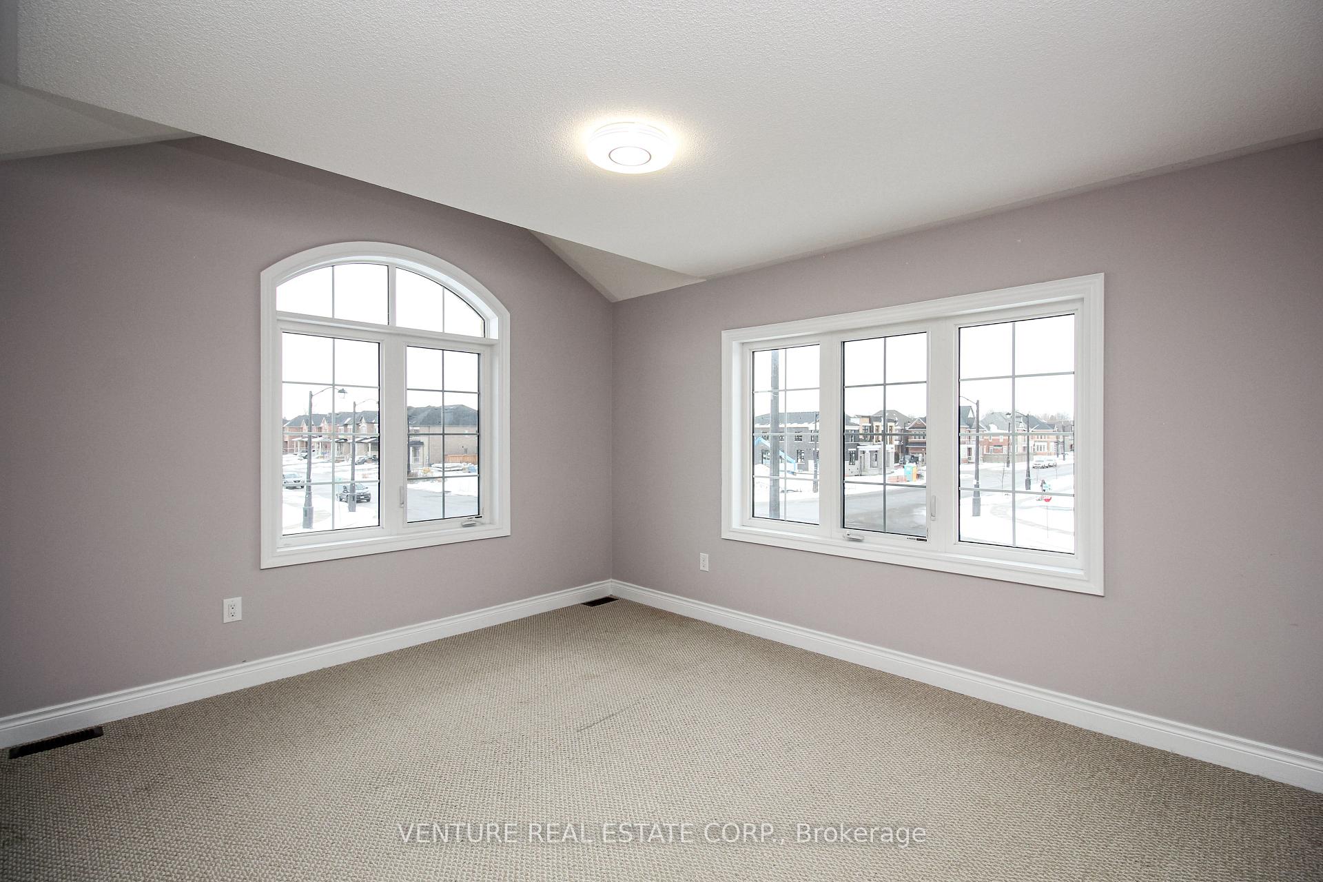 Photo 24 of 532 Mactier Drive, Vaughan, Kleinburg — HOMEH