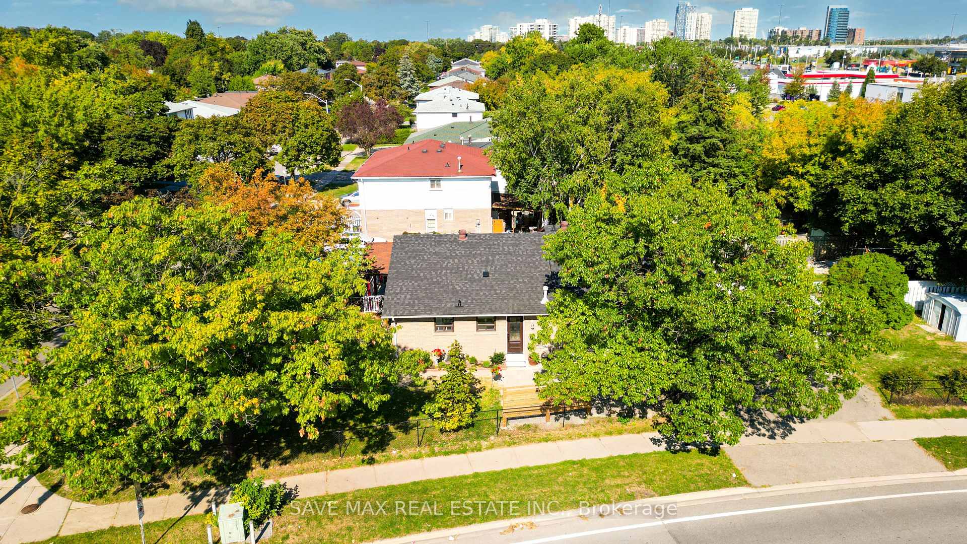 Photo 1 of 93 Archdekin Drive, Brampton, Queen Street Corridor — HOMEH