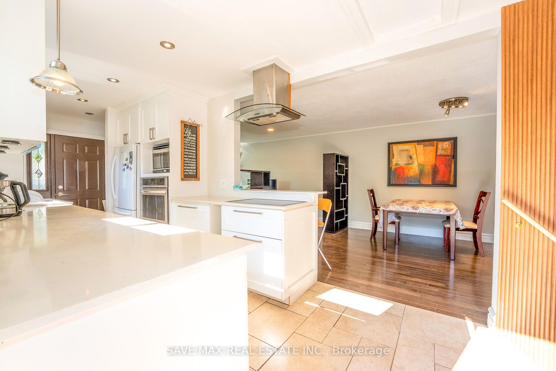 Photo 4 of 93 Archdekin Drive, Brampton, Queen Street Corridor — HOMEH