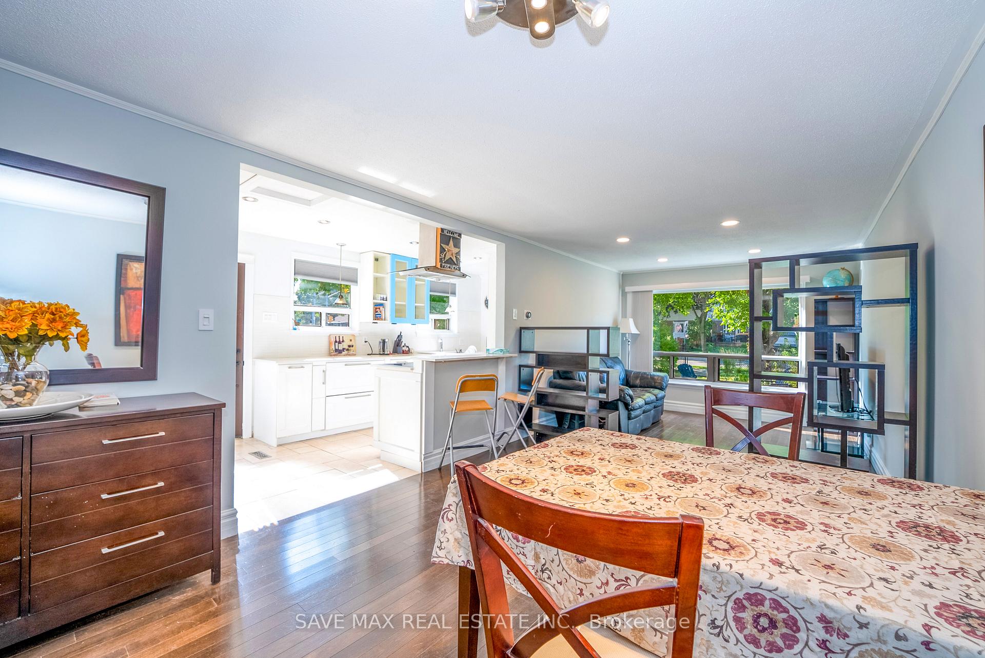 Photo 8 of 93 Archdekin Drive, Brampton, Queen Street Corridor — HOMEH
