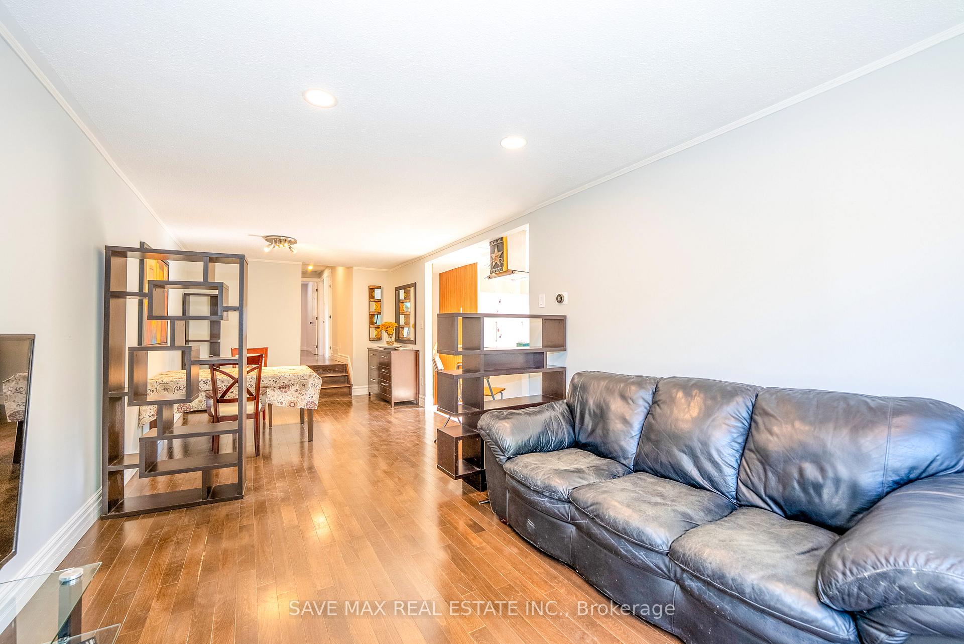 Photo 10 of 93 Archdekin Drive, Brampton, Queen Street Corridor — HOMEH