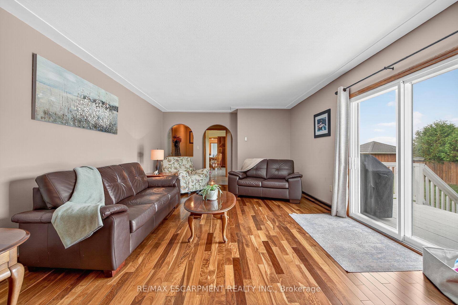 Photo 7 of 2320 Hendershot Road, Hamilton, Rural Glanbrook — HOMEH
