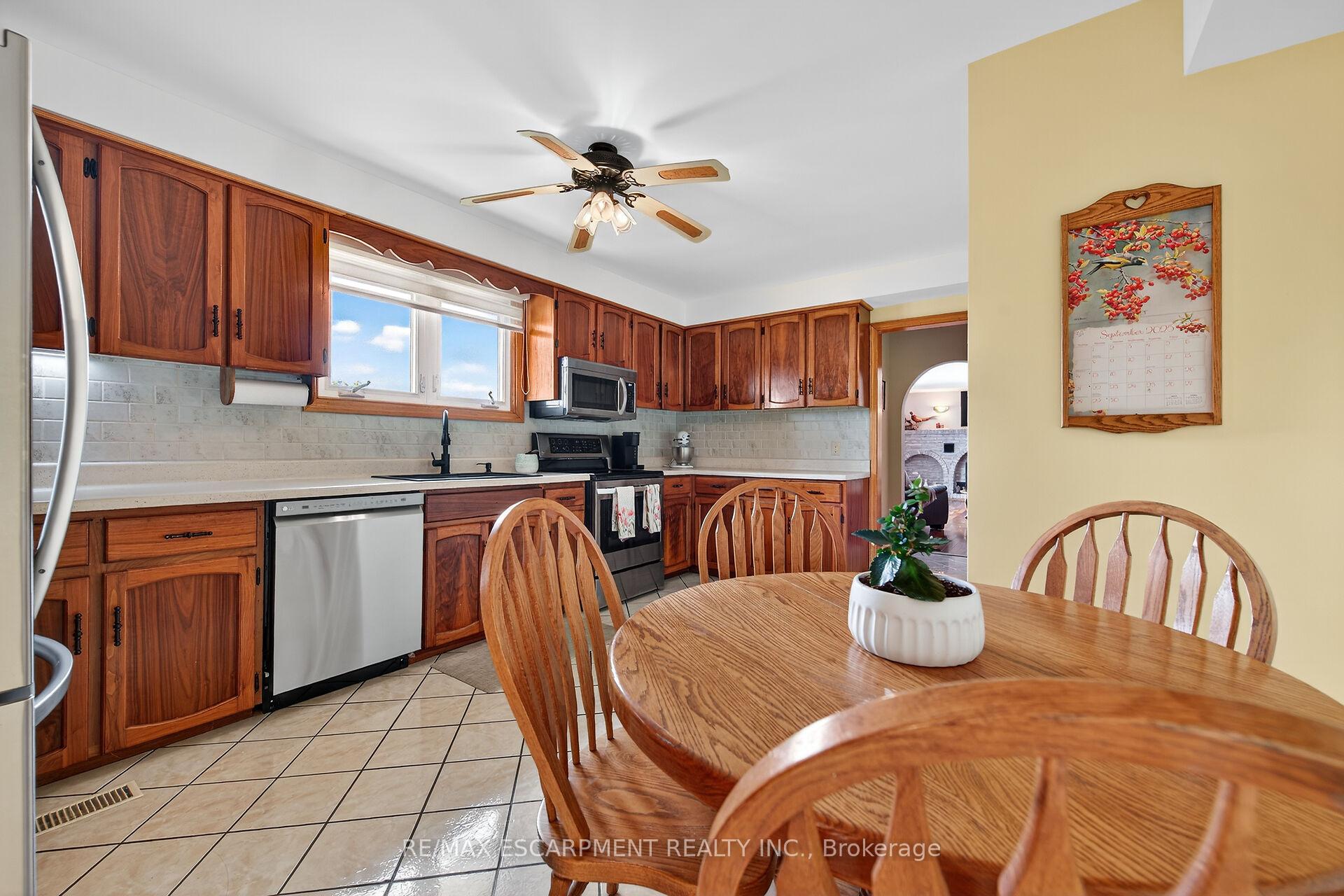 Photo 19 of 2320 Hendershot Road, Hamilton, Rural Glanbrook — HOMEH