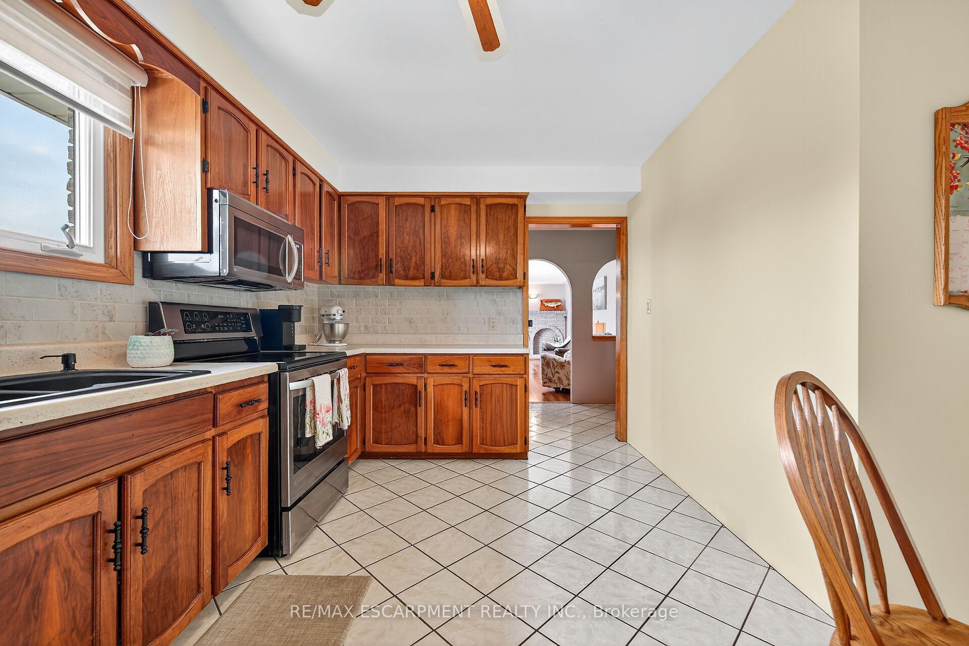 Photo 20 of 2320 Hendershot Road, Hamilton, Rural Glanbrook — HOMEH