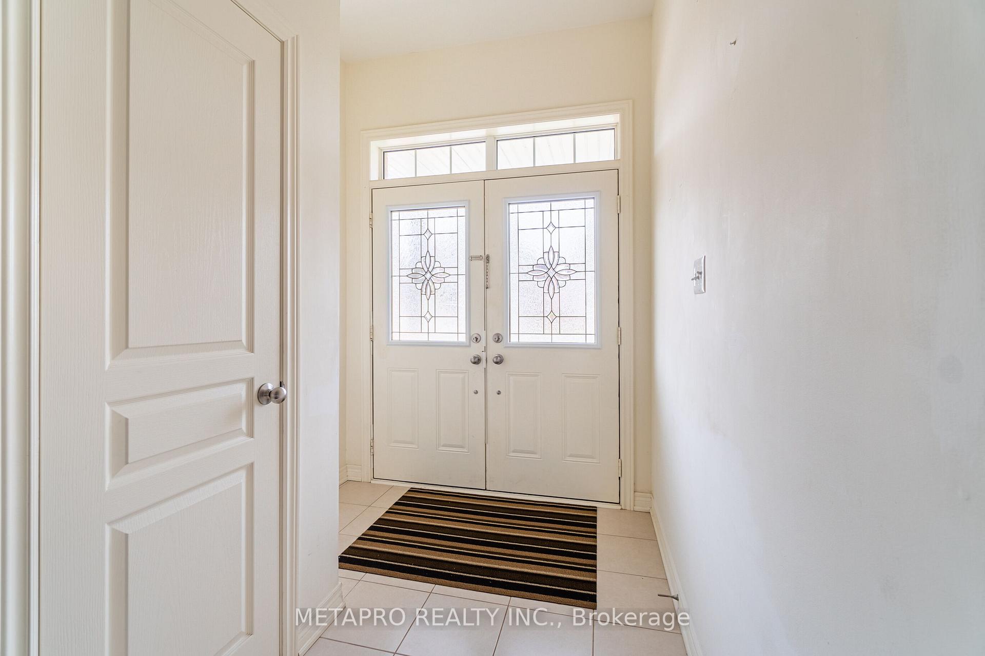 Photo 3 of 69 George Robinson Drive, Brampton, Credit Valley — HOMEH