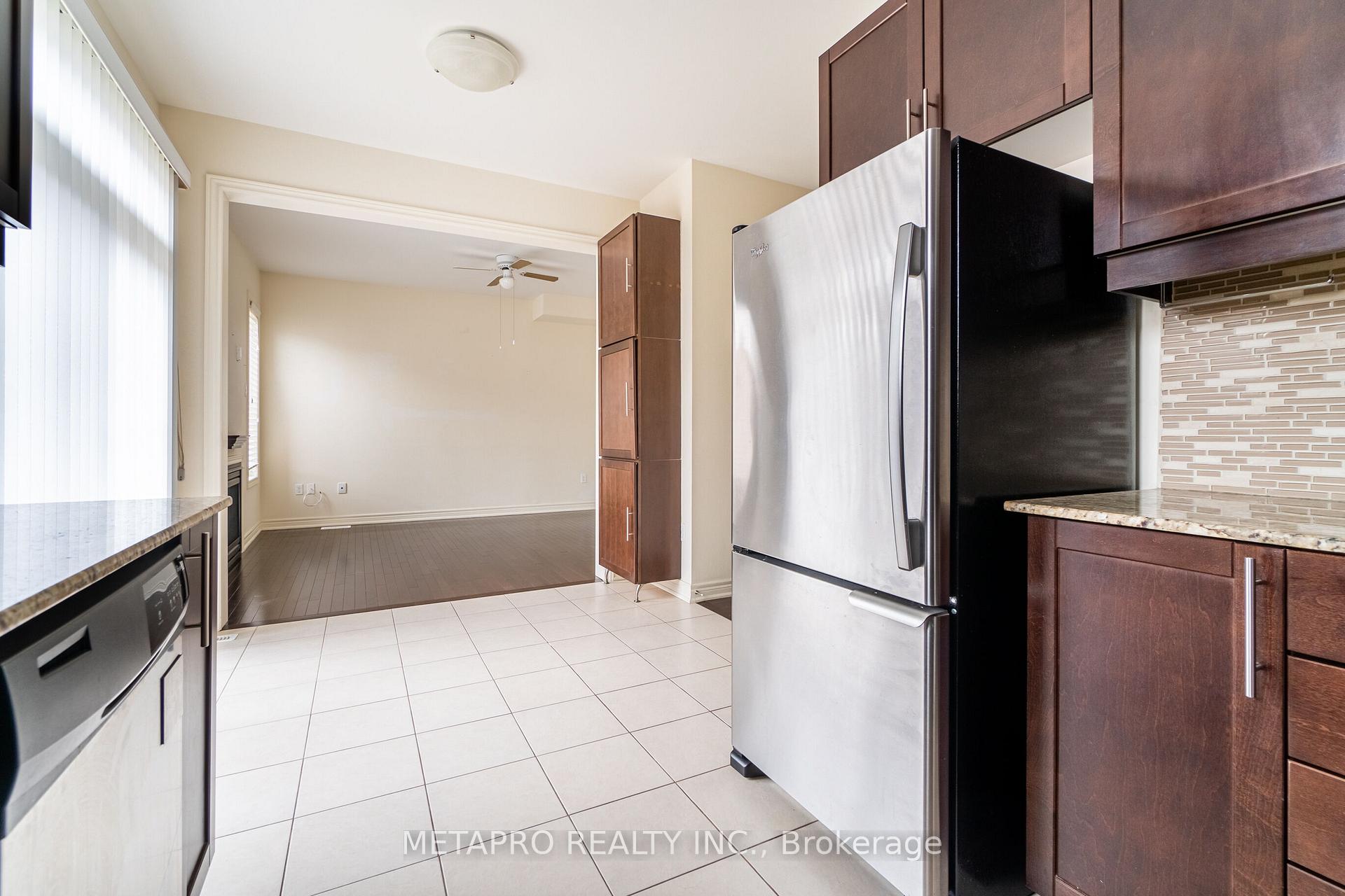 Photo 17 of 69 George Robinson Drive, Brampton, Credit Valley — HOMEH