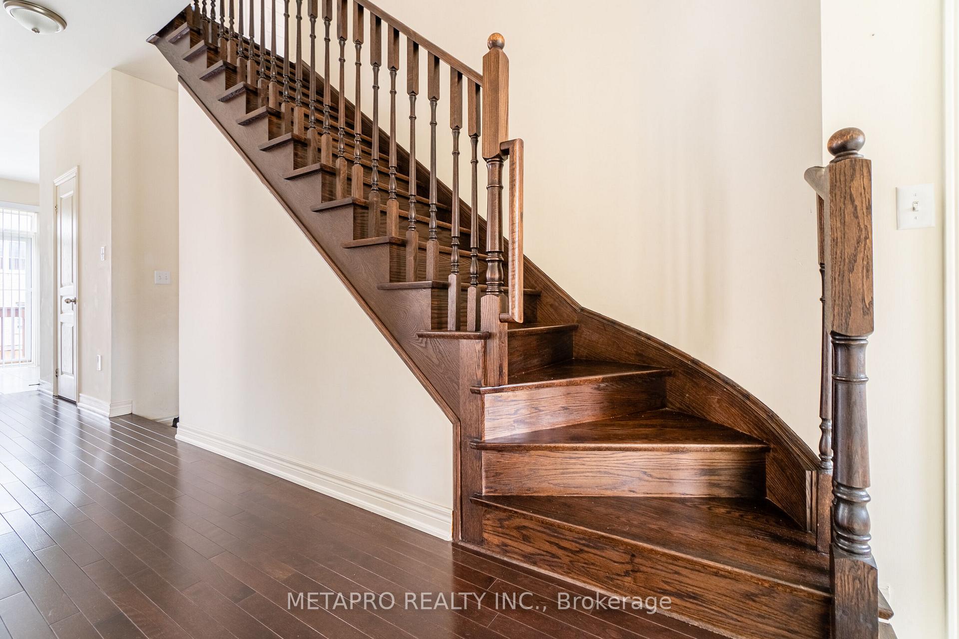 Photo 22 of 69 George Robinson Drive, Brampton, Credit Valley — HOMEH