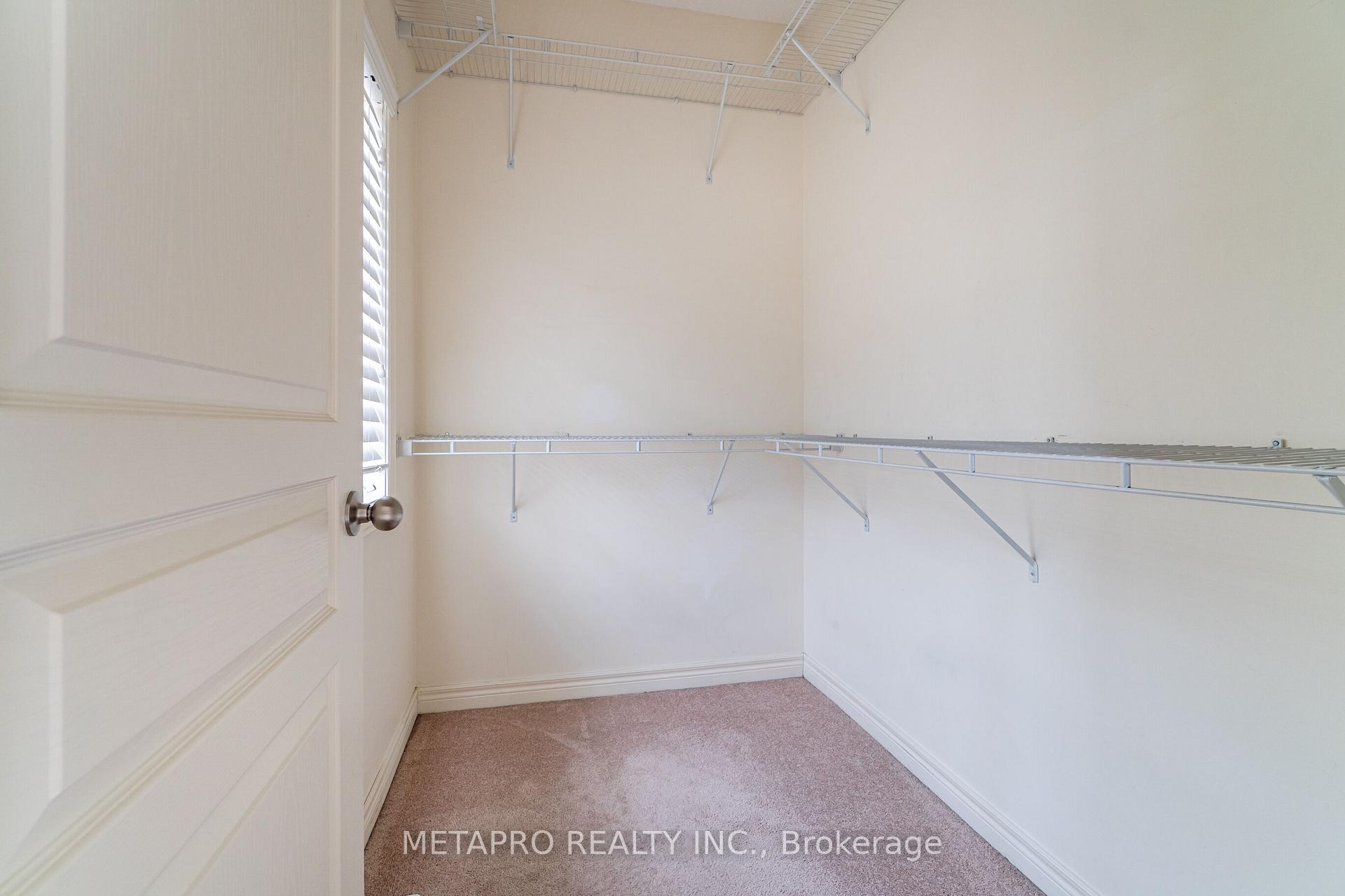 Photo 29 of 69 George Robinson Drive, Brampton, Credit Valley — HOMEH